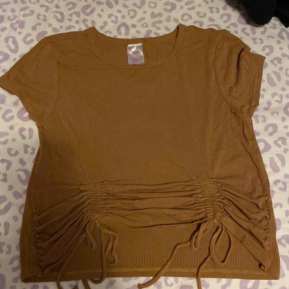 mustard cropped shirt